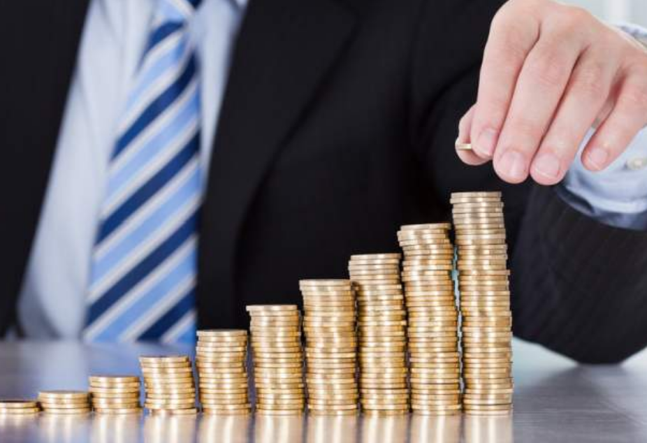 UNICREDIT BANK SE ALĂTURĂ PARTENERILOR BANCARI AI FNGCIMM CARE POT ACORDA CREDITE CU GARANȚII PREAPROBATE.
