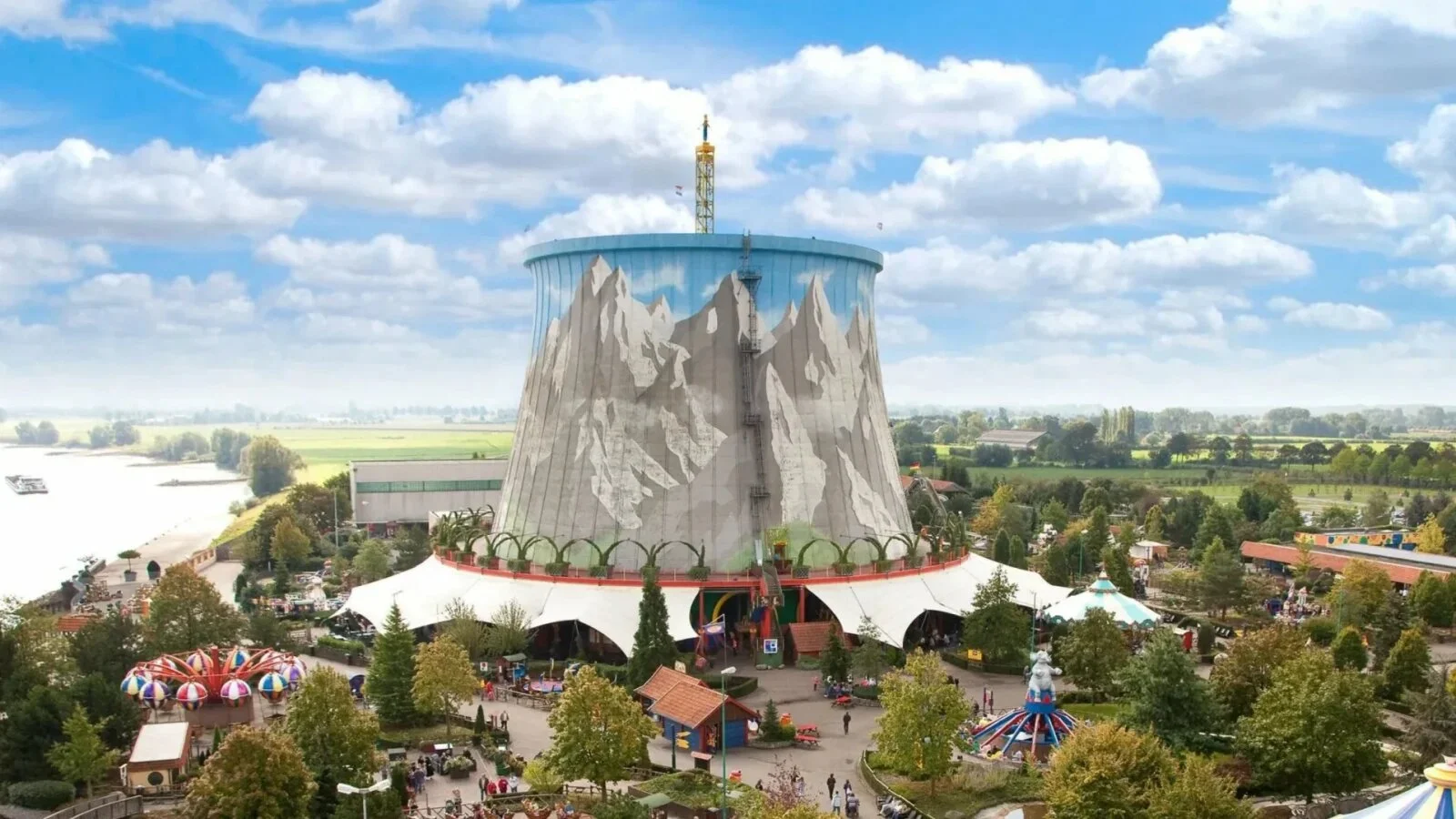 Reactor Nuclear Transformat în Parc de Distracții: Wunderland Kalkar
