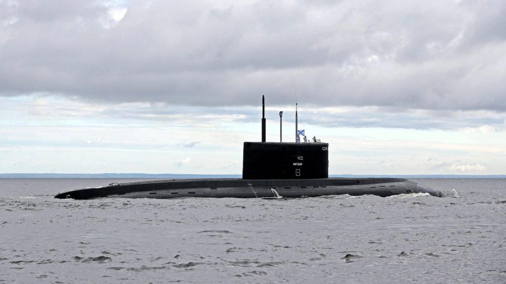 Rusia a lansat la apă submarinul nuclear Ulianovsk, care va putea fi echipat cu rachete hipersonice Zircon