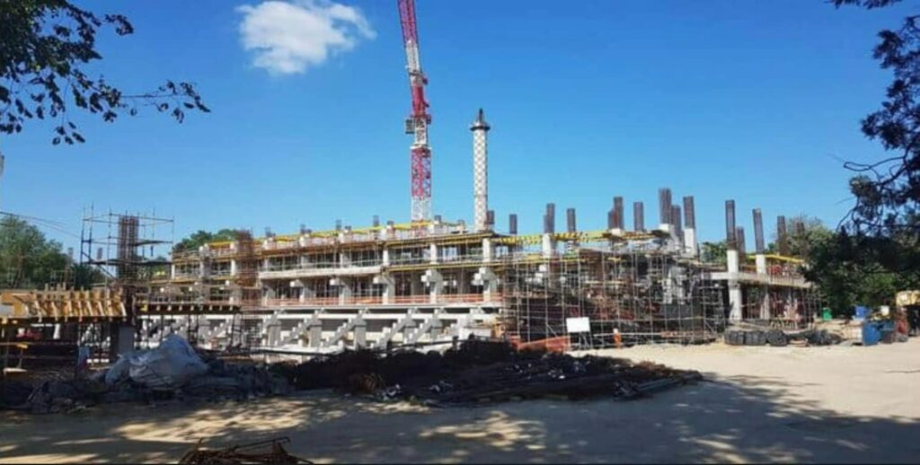 Consiliul General a aprobat transferul proiectului Patinoarului Flamaropol de la Primăria Capitalei către Sectorul 2 pentru finalizarea lucrărilor / Proiectul fusese respins cu o zi înainte în Comisiile de patrimoniu și de buget, după întrebări privind blocajul contractului