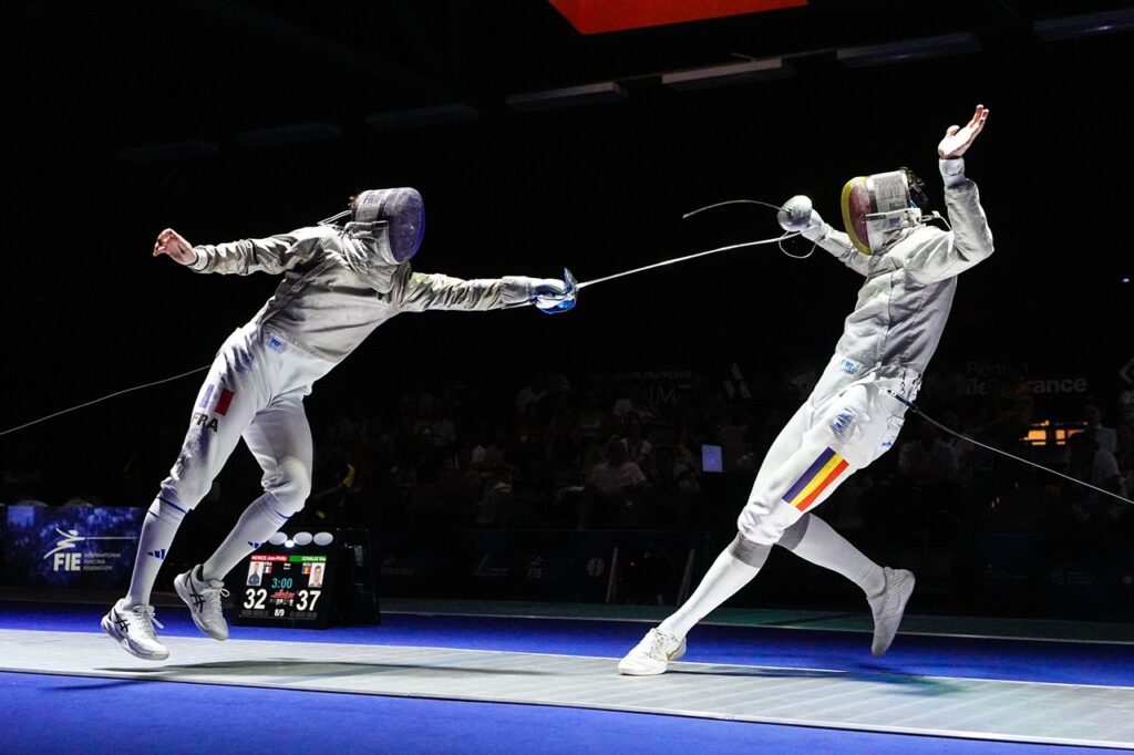 CM Scrimă: Naționala masculină de sabie a României, învinsă dramatic de Coreea de Sud în semifinale, la tușă decisivă