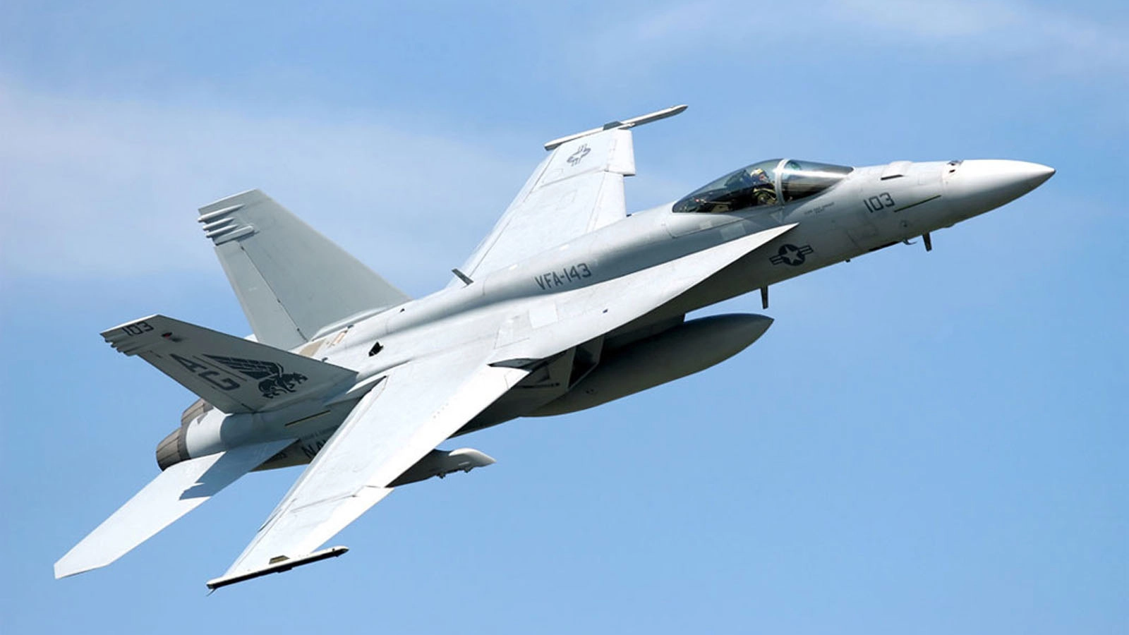 Elicoptere, avioane F-18 și sute de militari - NATO consolidează apărarea României după incidentele cu drone