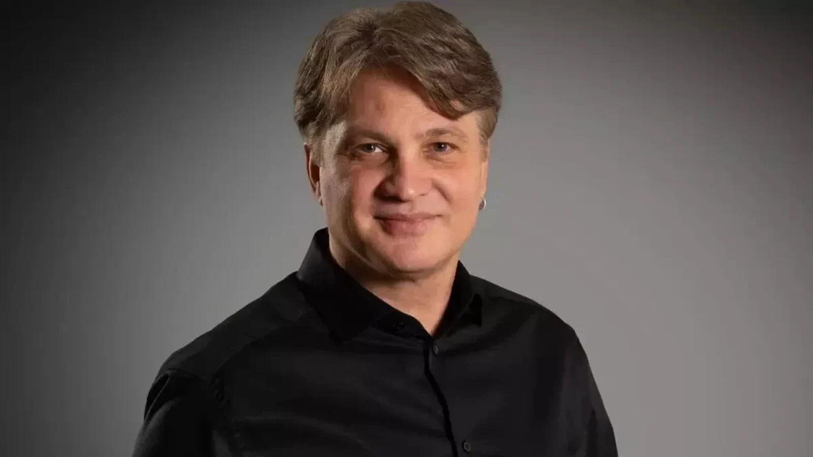 Mihai Onilă, promotor al postului cu apă, operat de urgență după o pancreatită severă. Mesajul soției: 'Se face tot posibilul'