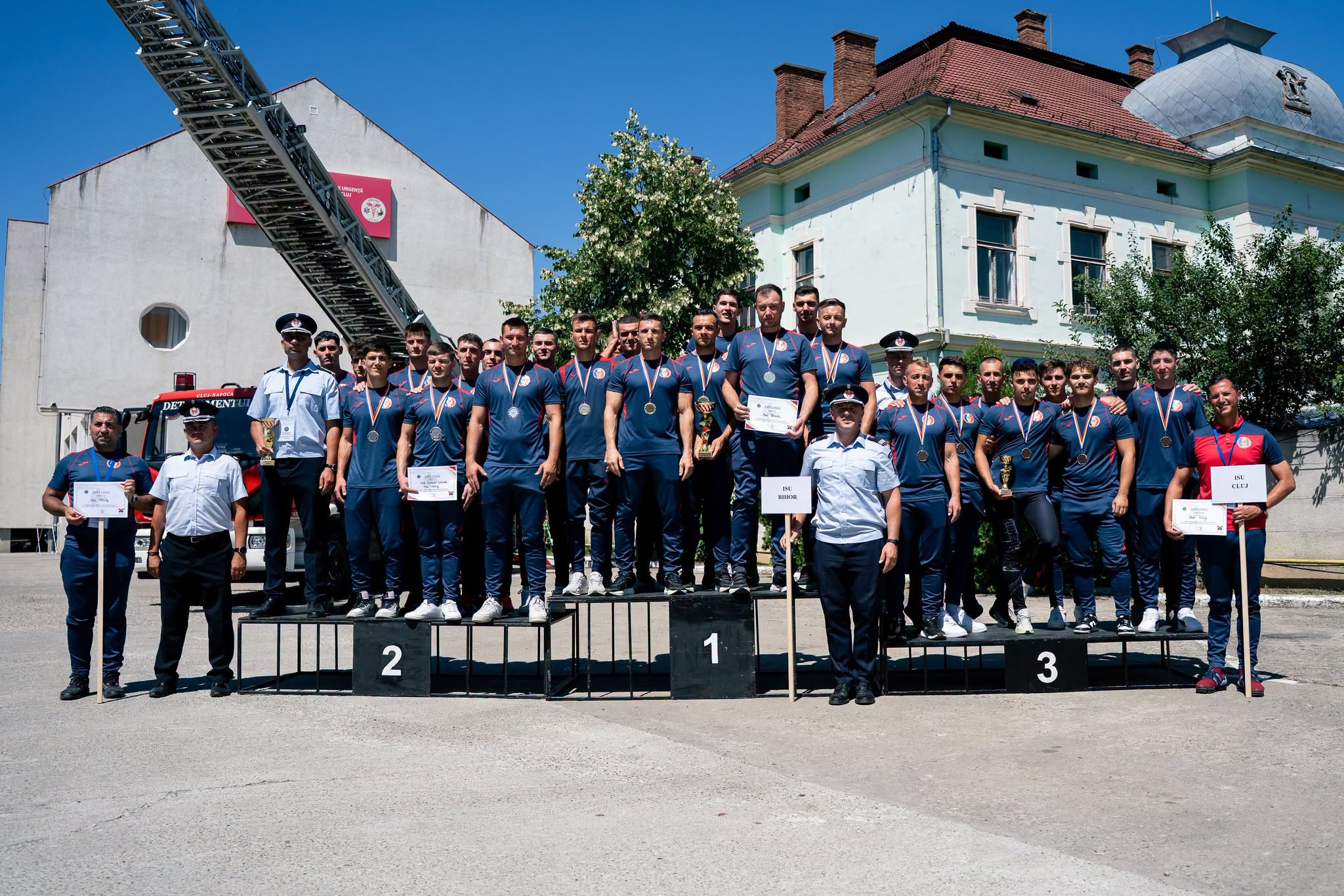 FOTO. Competiție spectaculoasă la Cluj! Pompierii și-au testat limitele în două zile de concurs intens