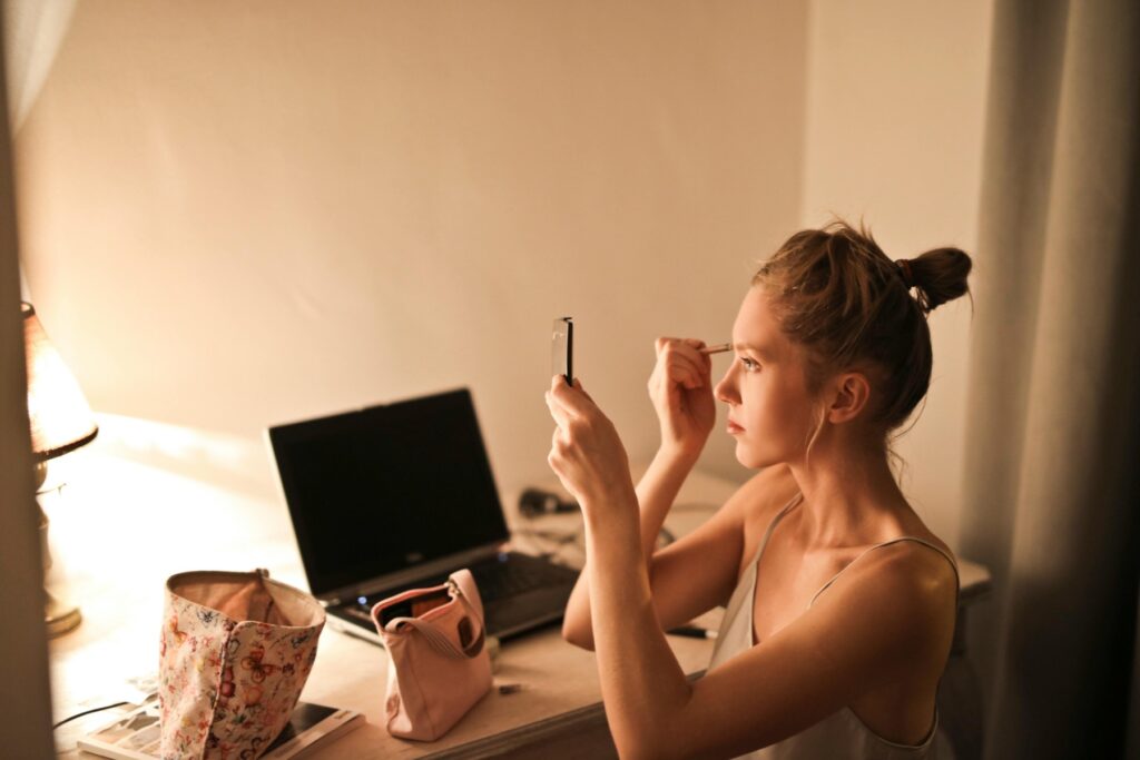 Cum a schimbat TikTok industria de beauty și ce rămâne după hype