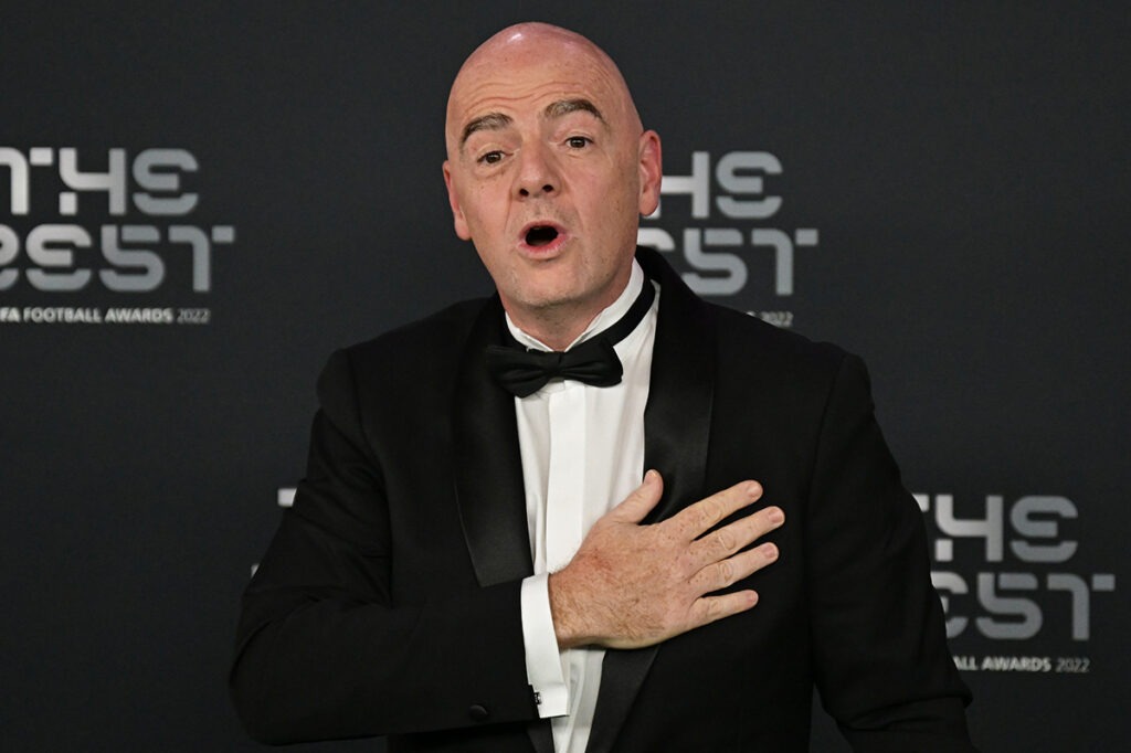 VIDEO: Principalul susținător al lui Infantino de la FIFA și-a dat demisia – Planul „privatizării” Cupei Mondiale este „o veste proastă pentru fotbal”