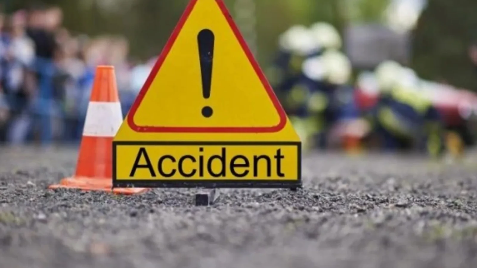 Accident grav pe DN 7, în Vâlcea: o victimă este încarcerată, iar asta a fost proiectată pe carosabil. Circulația este oprită