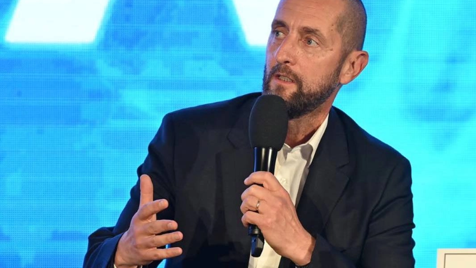 Dragoș Damian: „Nicușor Dan, verdictul agenției Fitch este o recunoaștere a meritului celor care muncesc în industrie, construcții și agricultură”