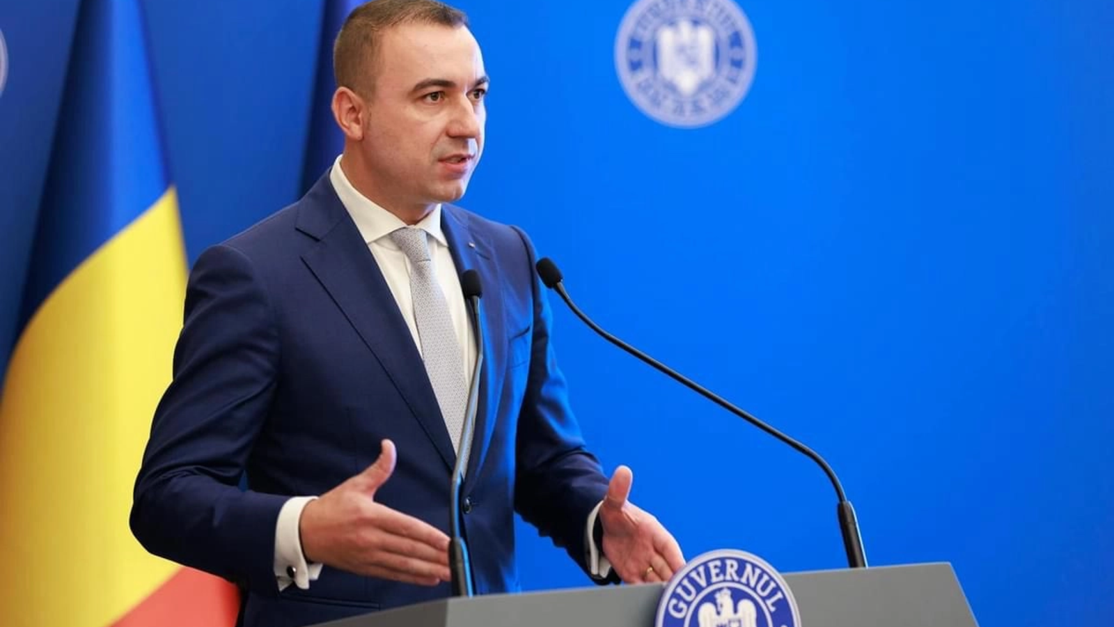 De la un sat cu 300 de locuitori la Guvern. Bogdan Ivan: "În România poți reuși dacă muncești"