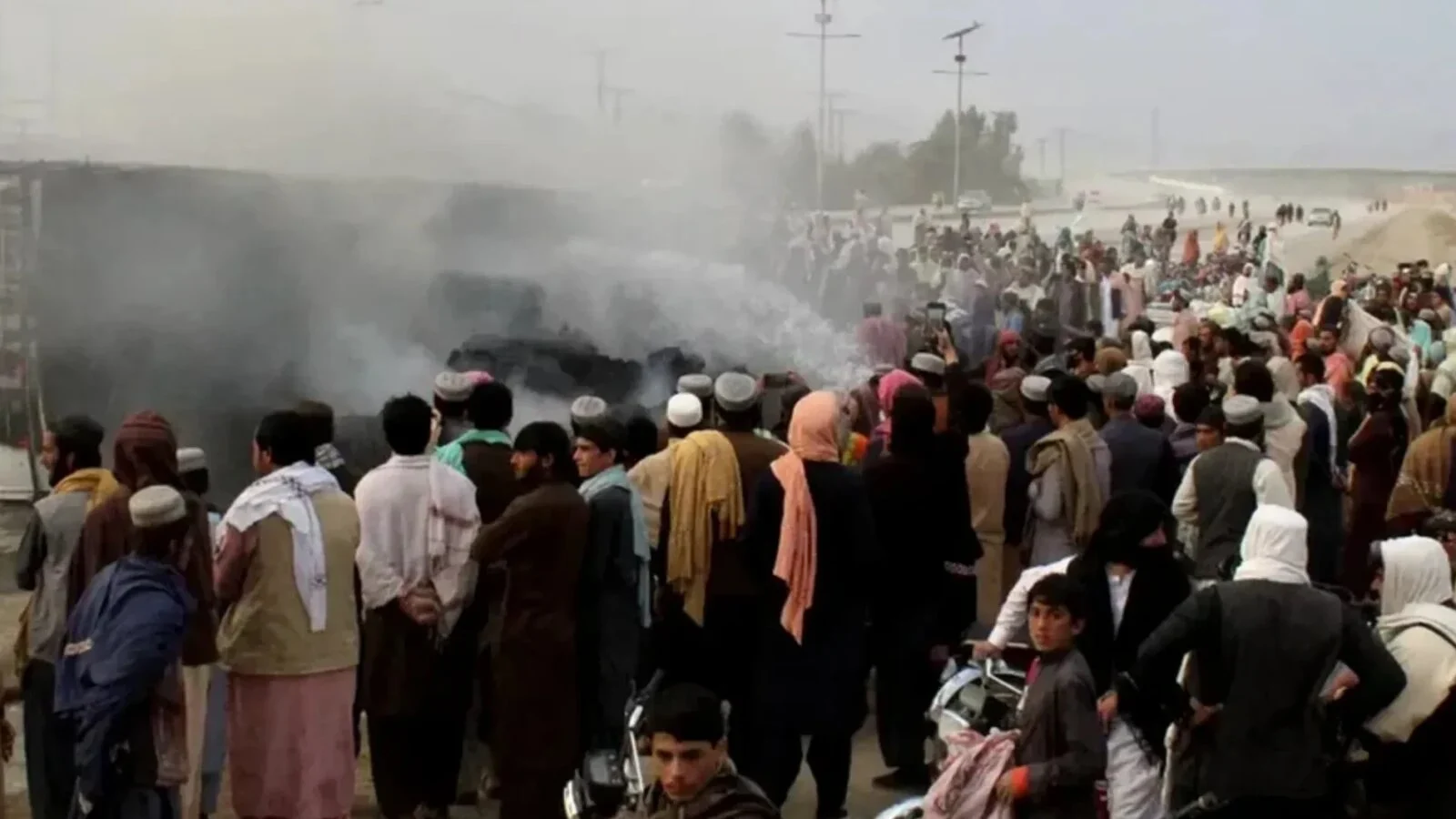 Atentat sinucigaș în Pakistan: 14 morți la un miting