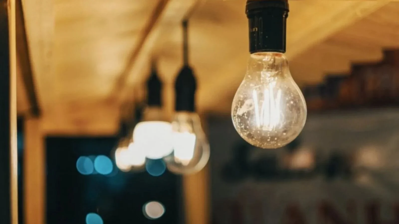 Ministerul Energiei a băgat marii consumatori în ședință: Dacă nu scad consumul, pot fi decuplați temporar de la rețea