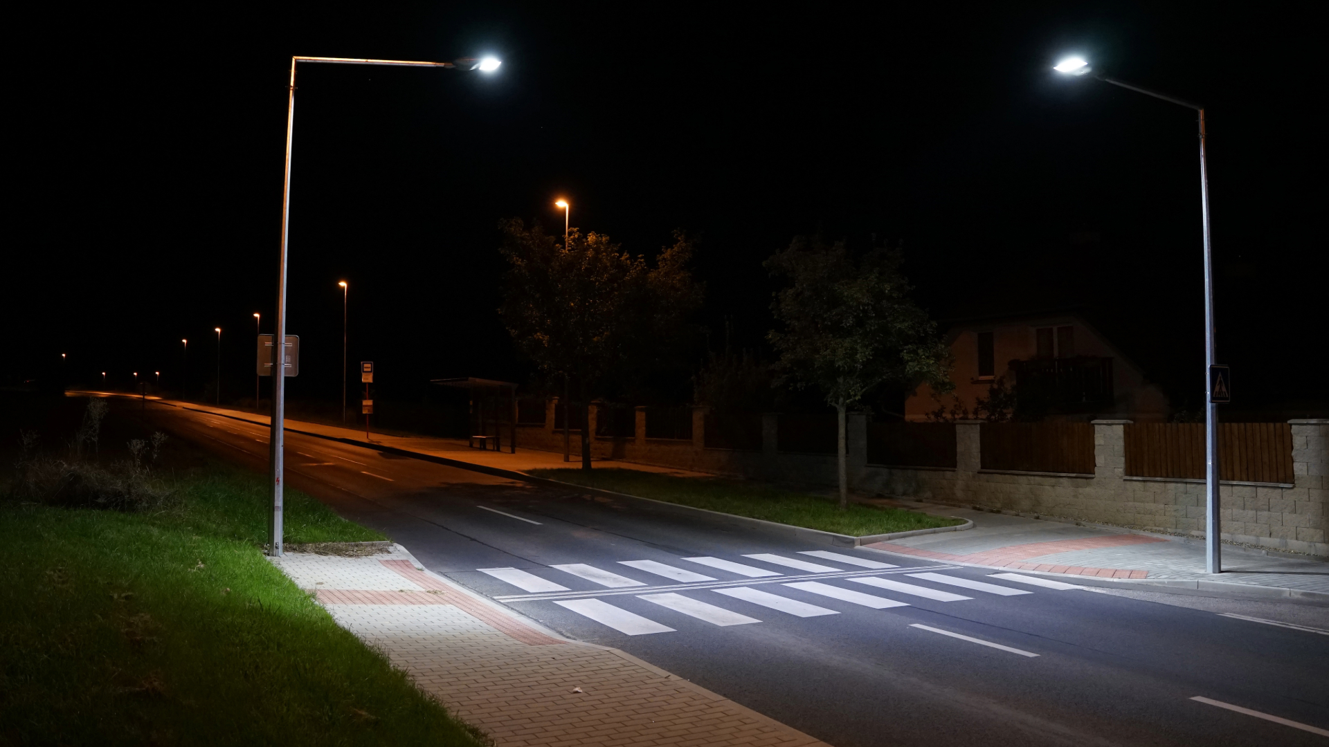Clujenii acuză lipsa unei treceri de pietoni într-o zonă în care traficul se desfășoară în mare viteză: „Se circulă cu viteză mare”