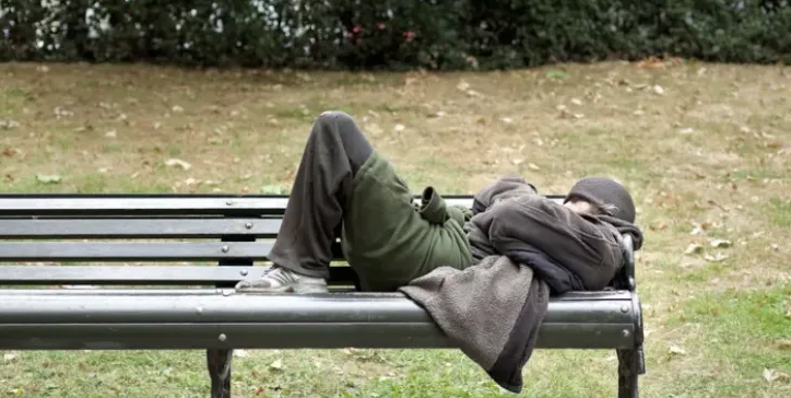 Locatarii unui ansamblu rezidențial din Cluj-Napoca cer intervenția urgentă a autorităților. „Ne este teamă să mai ieșim seara”