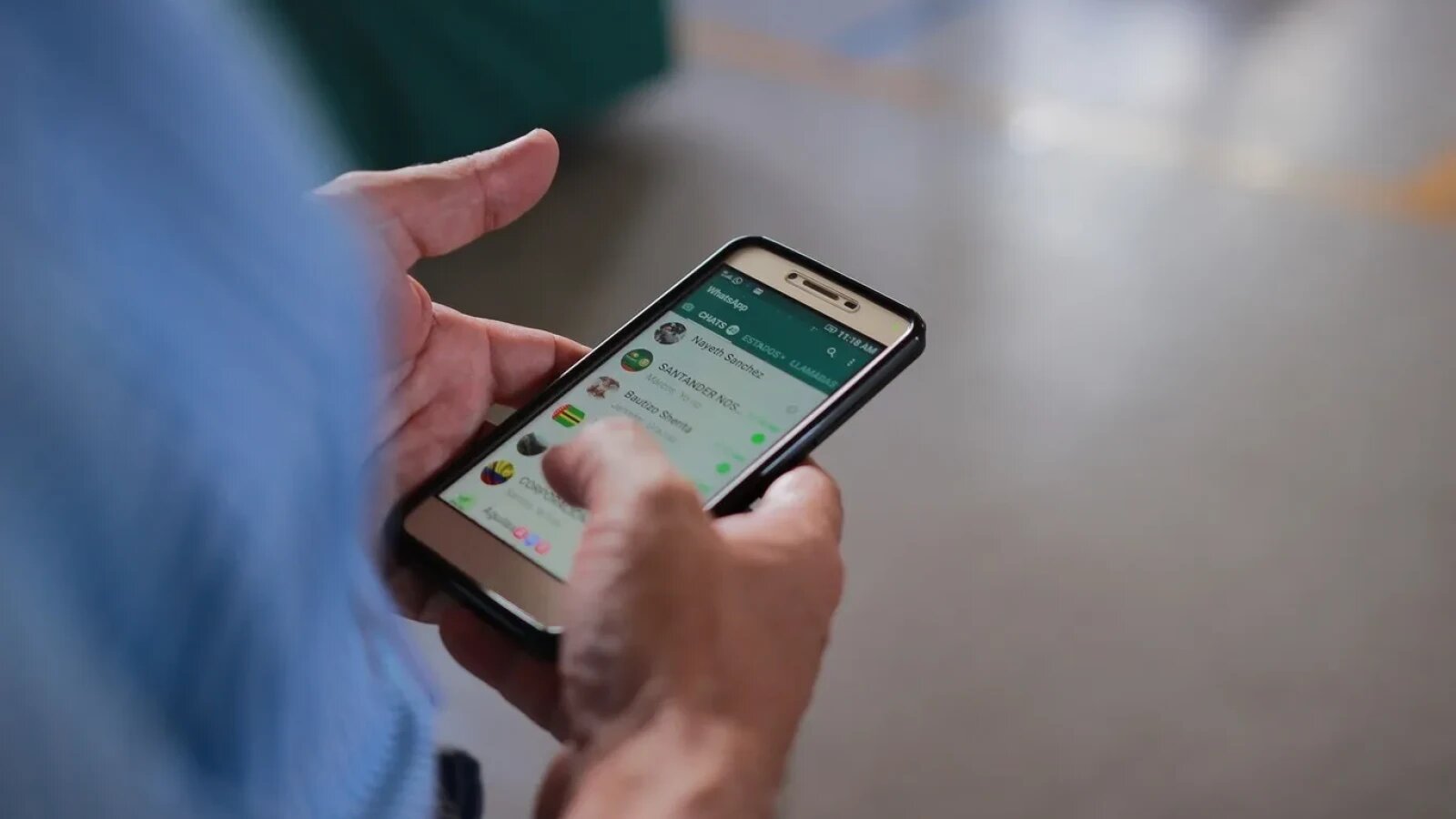 WhatsApp, probleme la nivel global: milioane de utilizatori nu au putut trimite fotografii, videoclipuri sau alte fișiere multimedia