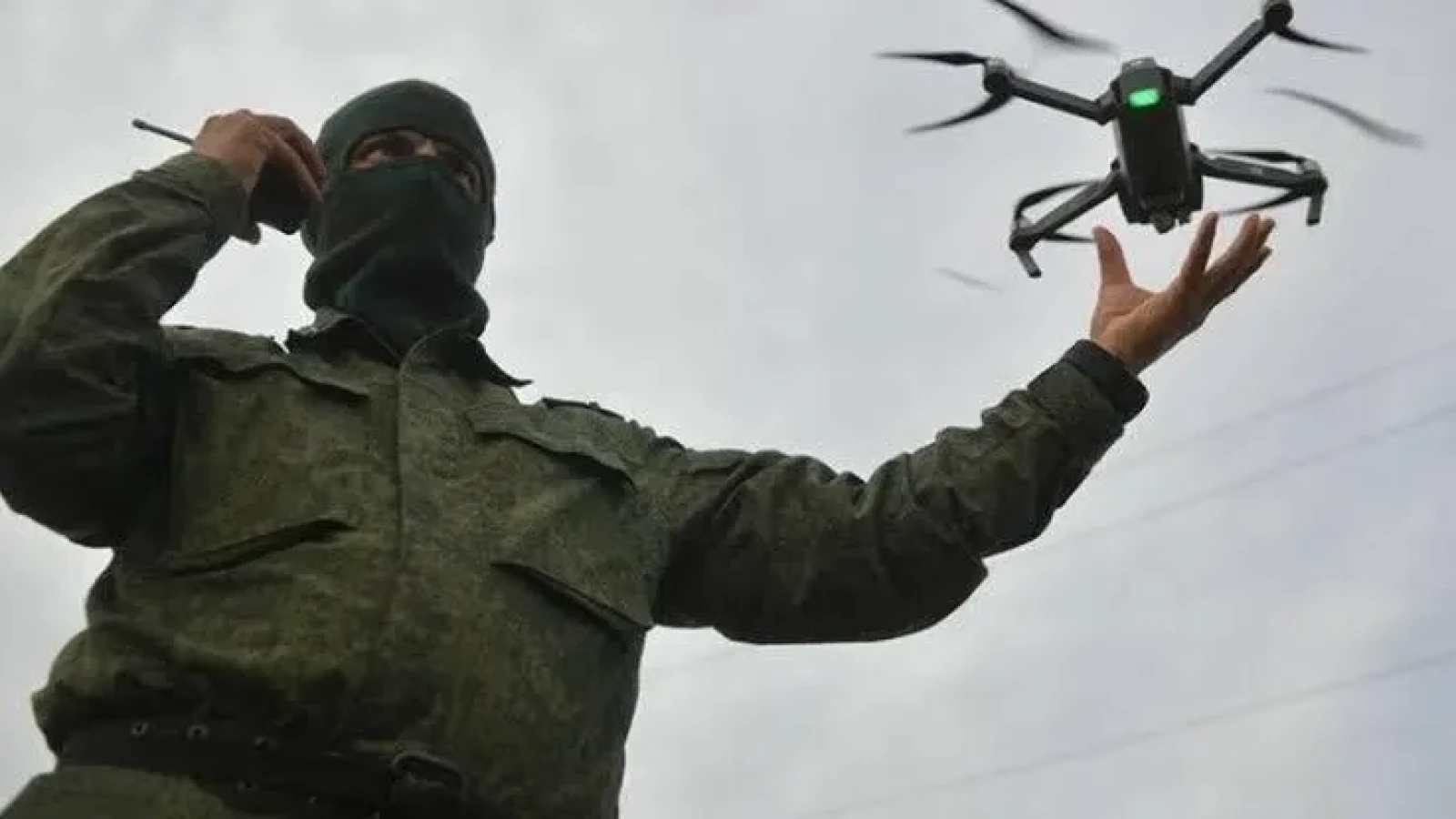 Ucraina susține că Rusia fugărește civilii cu drone. Un bărbat care vindea legume a scăpat miraculos după ce a fost atacat