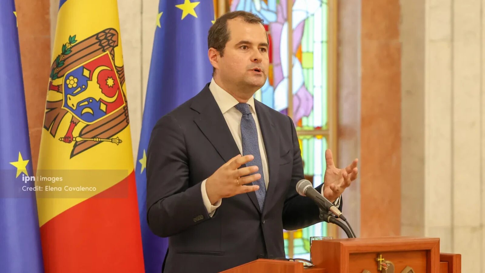 Delegația talibană a trecut de filtrele Chișinăului fără consultarea SIS: Tofan admite o „decizie greșită”. Se cer demisii