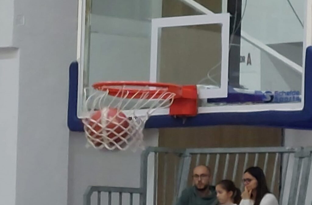România s-a calificat în semifinalele Europenelor U18 de baschet feminin și este la un pas de promovarea în Divizia A