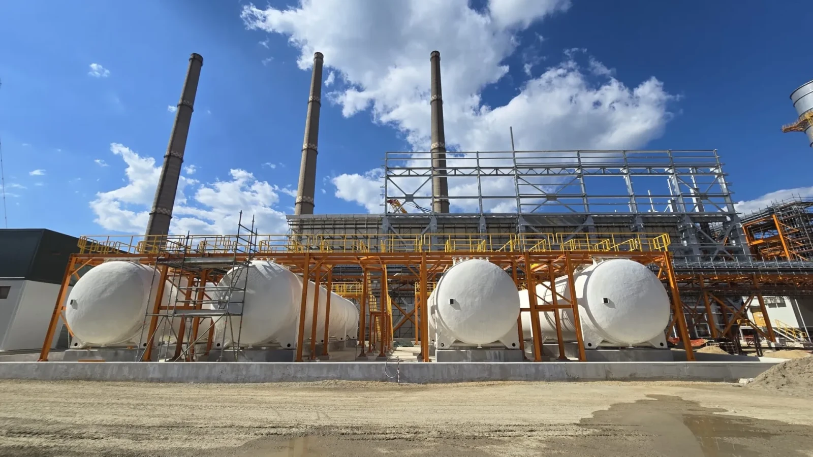 Centrala-gigant de la Mintia intră oficial în etapa probelor. Investitorul poate livra primii megawați în sistemul energetic național