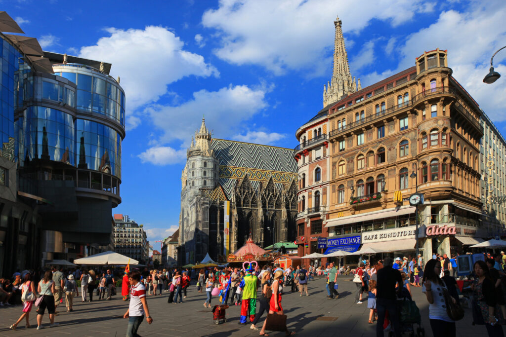 O întâlnire între foști oficiali din Europa și Rusia a avut loc la Viena. Nu se știe cine a reprezentat Moscova (Bloomberg)
