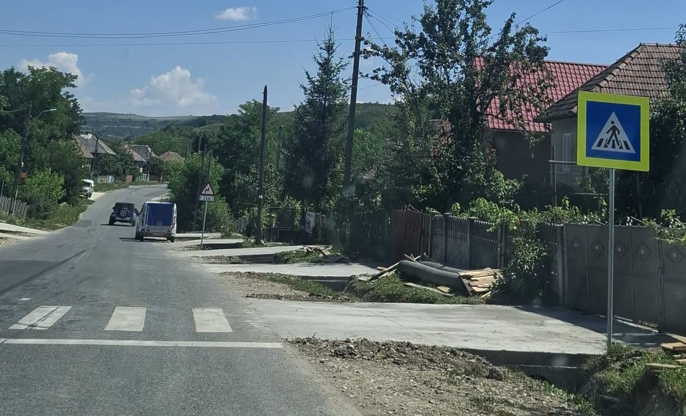 Șantier uriaș pe un drum județean din Cluj: Se lucrează pe 30 de kilometri, iar clujenii din zonă primesc 185 de accese noi la propriile curți