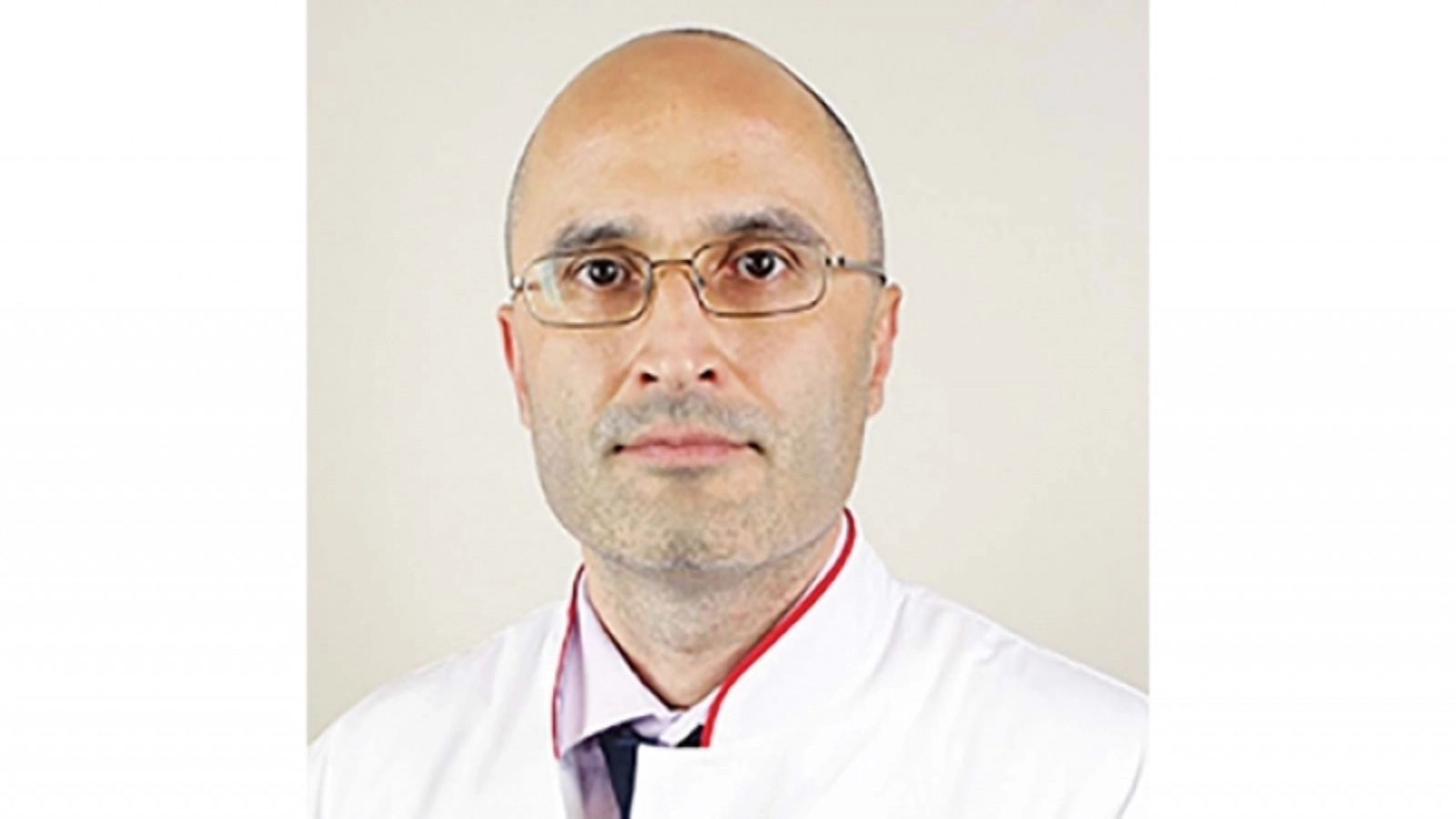Medicul care le spunea românilor nevaccinați că îi așteaptă cu lumânări la spital a găsit un nou sindrom: E cauzat de aerul condiționat