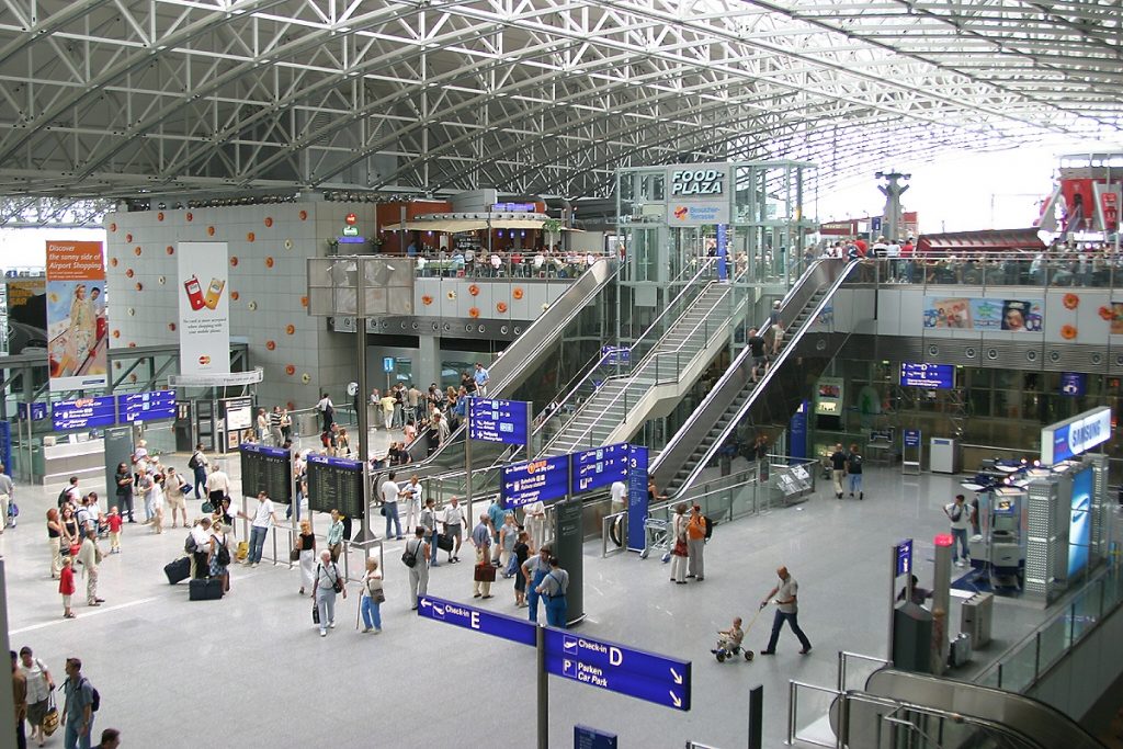 Dronă cu explozibili, pe aeroportul din Leipzig, Germania / „Un scenariu complet nou”