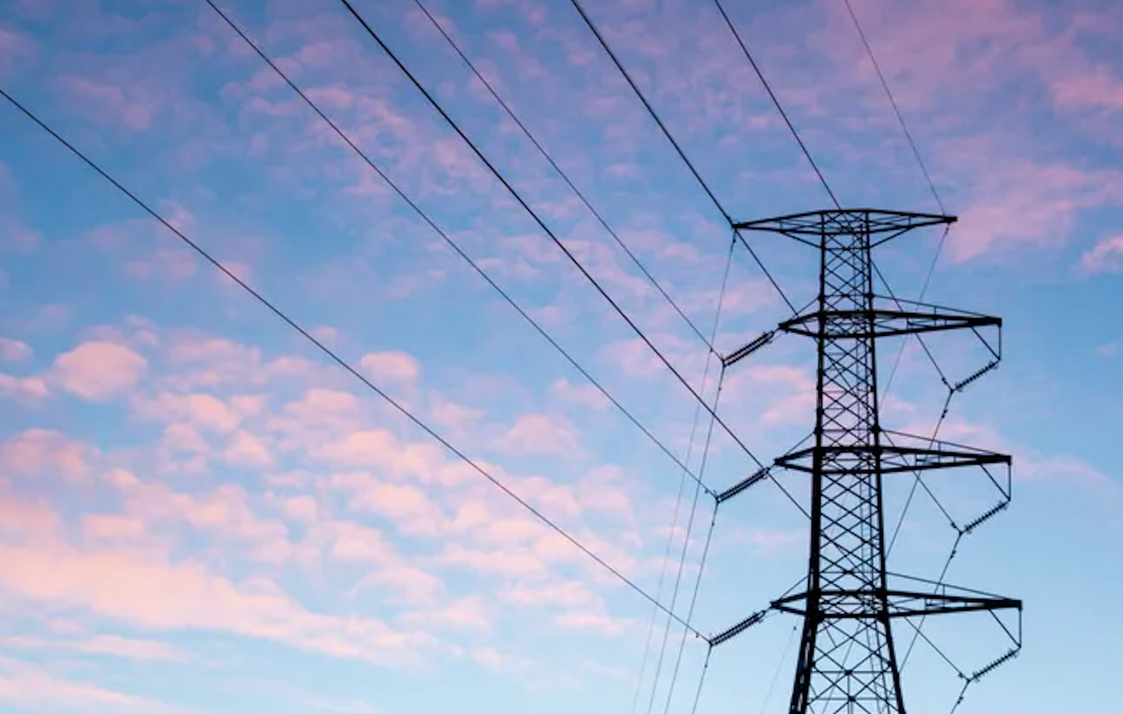 Apel disperat al Ministerului Energiei: nu mai spălați rufe și vase seara! Ce se cere românilor până pe 31 august, după prăbușirea debitului Dunării