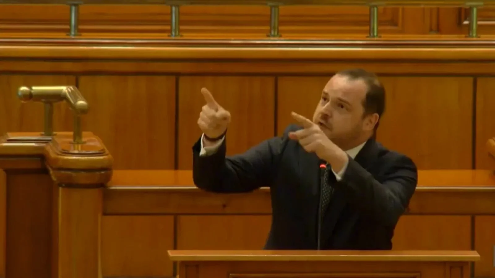 Alexandru Rogobete atacă reformele Guvernului Bolojan