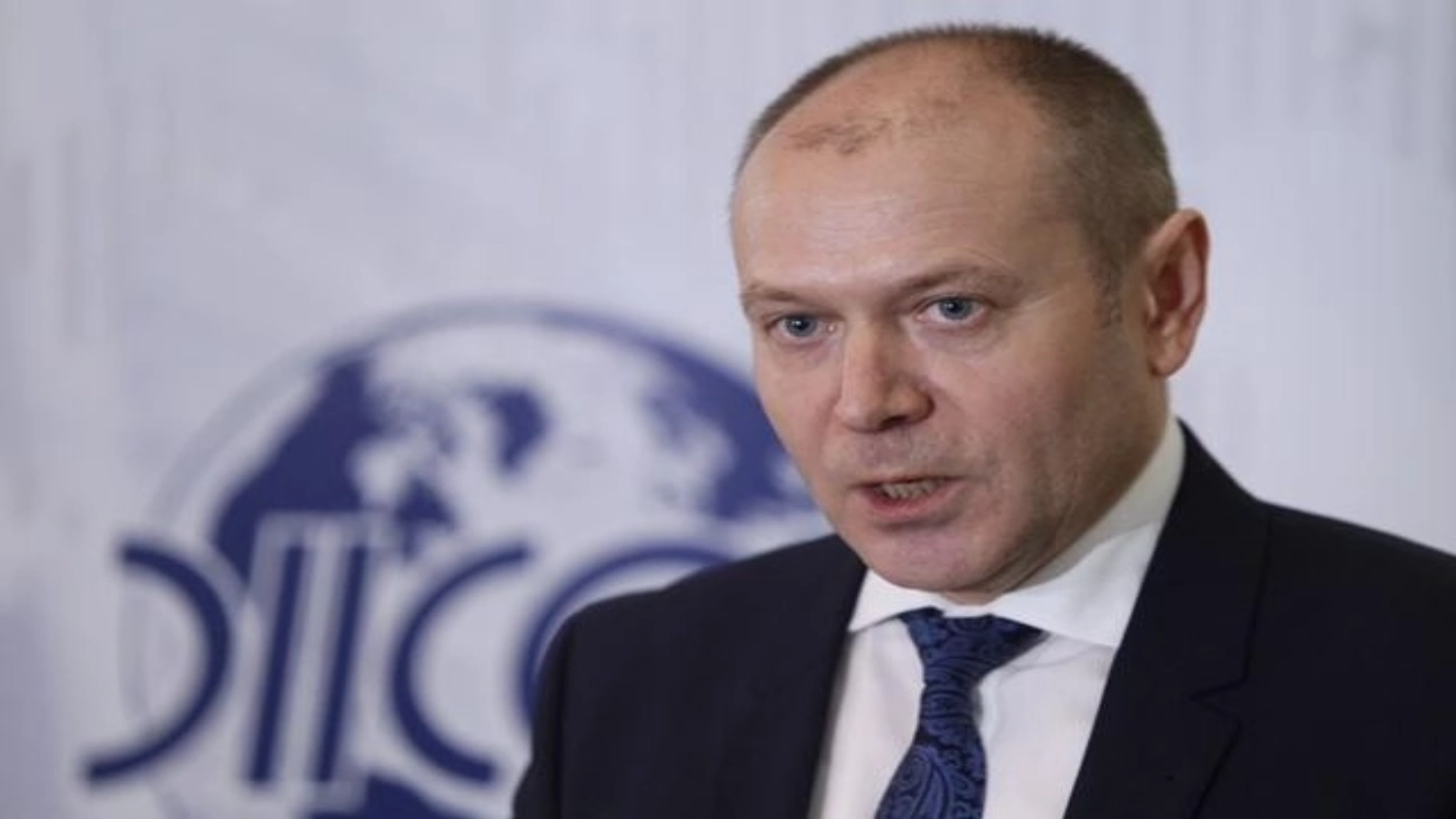 Fostul șef DIICOT Felix Bănilă rupe contractul cu Spitalul Moinești și îl acuză pe primar: „Primăriile nu sunt moșii, profesioniștii nu sunt vasali”