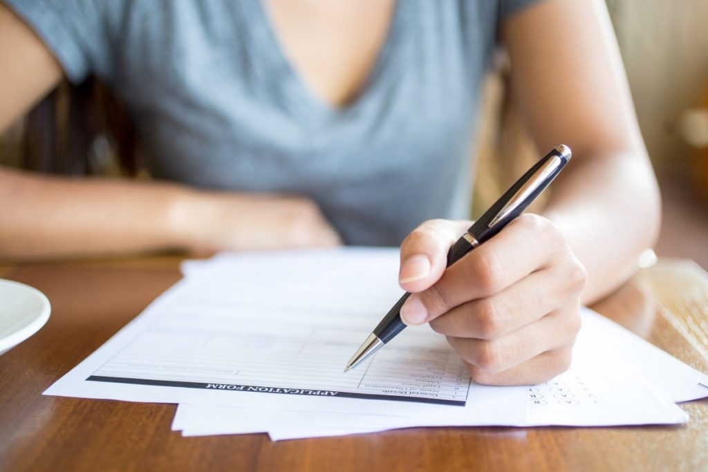 Probele scrise la cea de a doua sesiune a examenului de Bacalaureat încep luni