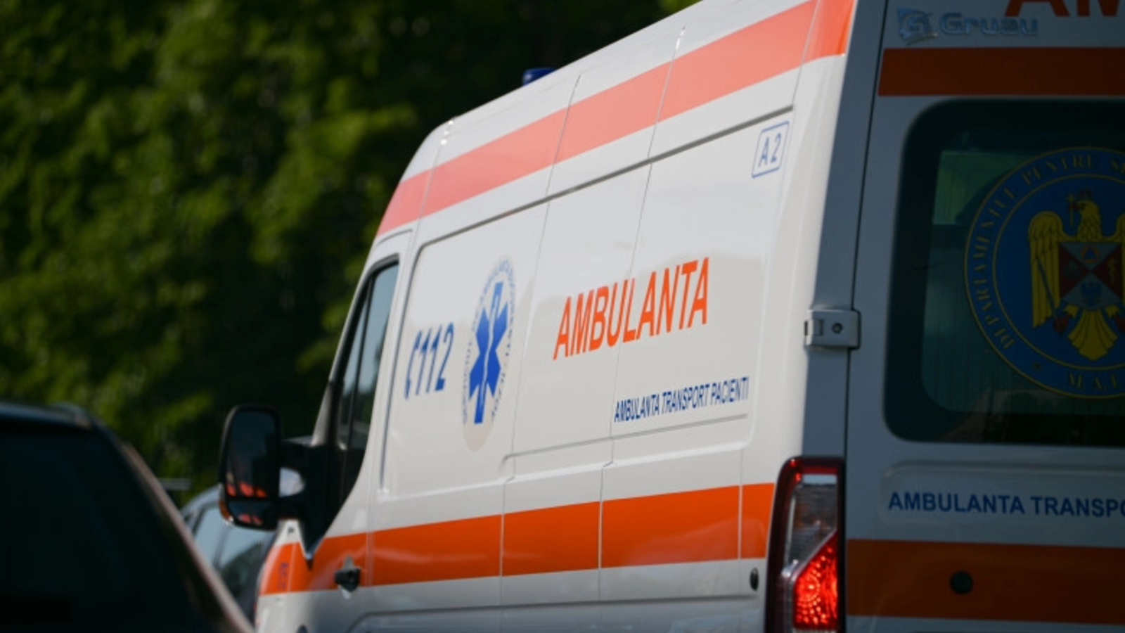 VIDEO Aflat în misiune pentru salvarea unui copil, un șofer de ambulanță s-a oprit să-și cumpere un pepene. Pacientul aștepta să fie dus la spital