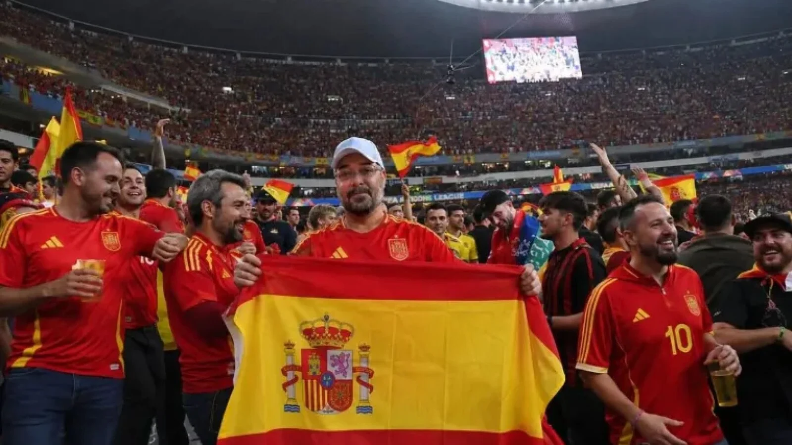 VIDEO Un celebru influencer spaniol le ia apărarea românilor din Spania: Au câștigat respectul întregii țări!