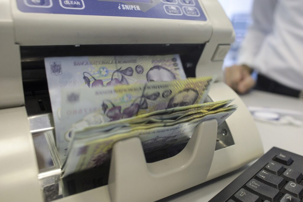 Ministerul Finanţelor lansează luni o nouă ediţie a programului Tezaur, cu dobânzi de până la 7,15% pe an