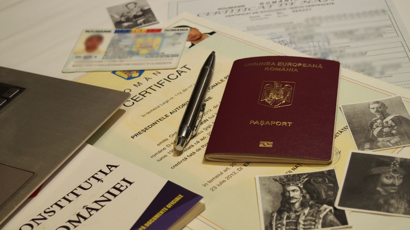 'Fabrica de români' din inima statului: Cetățenia se vindea cu 15.000 de euro. Peste 900 de dosare, funcționari ANC și acte inventate în Ucraina