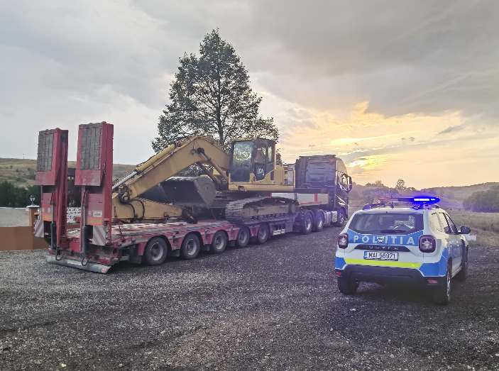Acțiune în forță la Cluj! Zeci de șoferi sancționați, 5 permise reținute și un camion „prea mare” oprit în trafic. A plouat cu amenzi