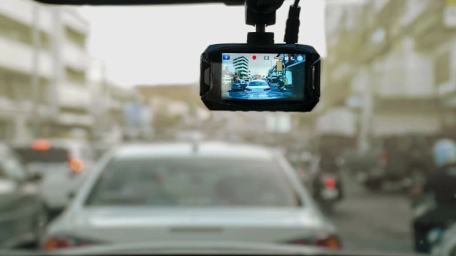 „Big Brother” pe șoselele României: Șoferii agresivi, prinși cu filmările celorlalți participanți la trafic. 80% dintre reclamații s-au lăsat cu sancțiuni