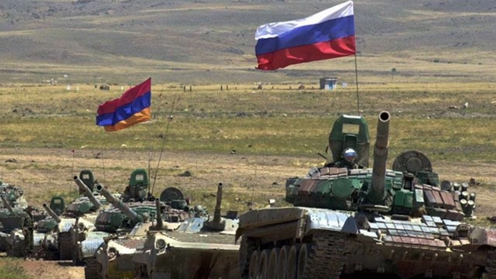 Rusia somează dur Armenia: fie alege opțiunea Moscovei, fie UE / Amenințări voalate de la MAE rus