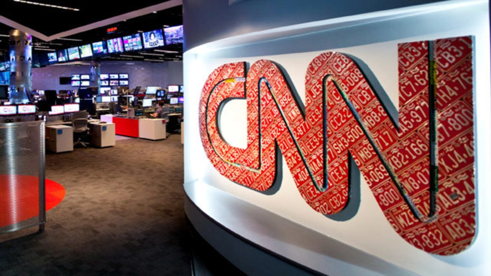 Se pregătește o tranzacție de mari proporții: Paramount vrea să vândă celebrul post CNN