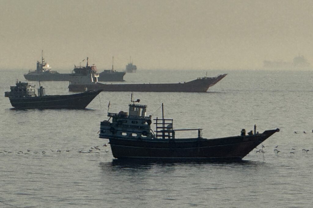 Iranul justifică ecologic o taxă de tranzit prin Strâmtoarea Ormuz