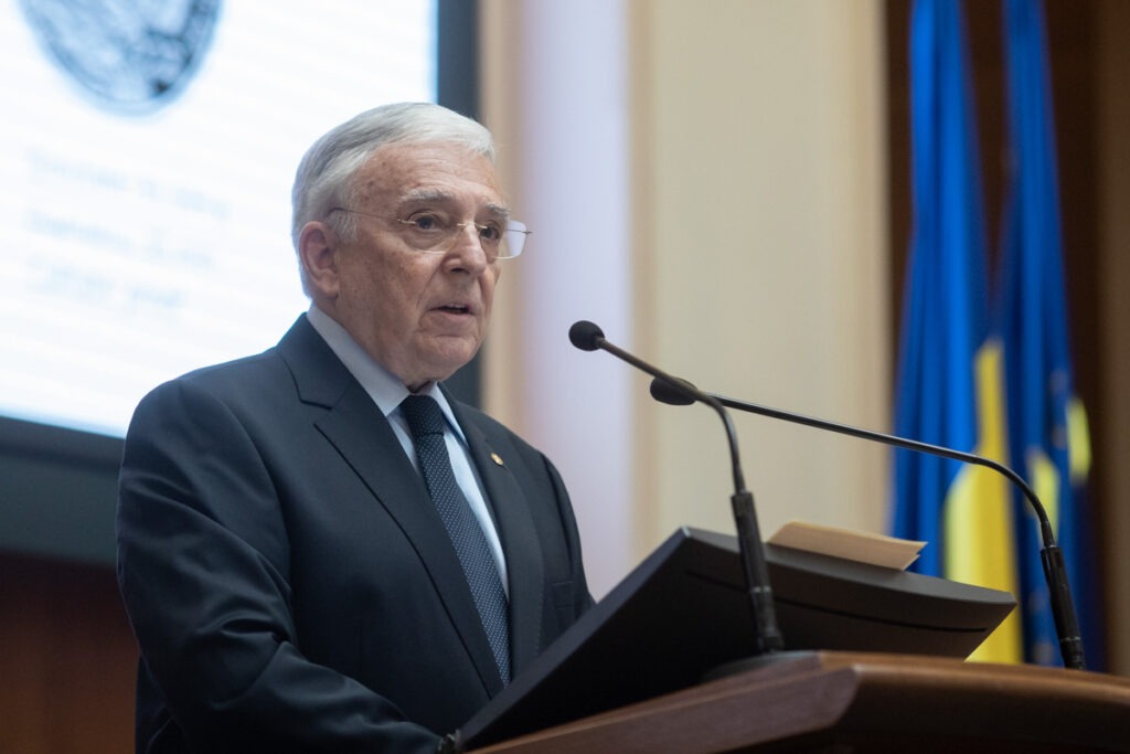 Guvernatorul Băncii Naționale, apel către partidele coaliției: Se pot părui, că e absolut normal, dar în public să închidă toate discuțiile inutile