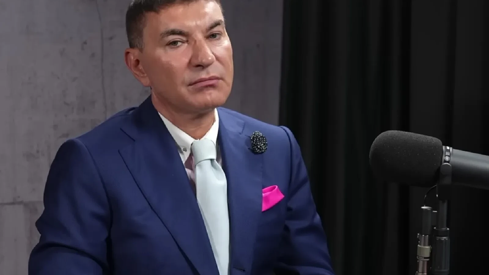 Patrick Borcea, fiul lui Cristi Borcea, monitorizat electronic după ce a intrat în casa fostei iubite şi ar fi agresat-o (surse)