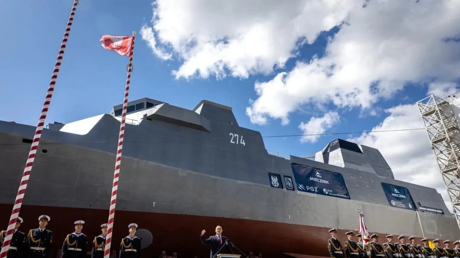VIDEO Polonia pune pe apă prima piesă a noii sale flote de război. ORP Wicher, construită după un proiect britanic, deschide o nouă eră militară