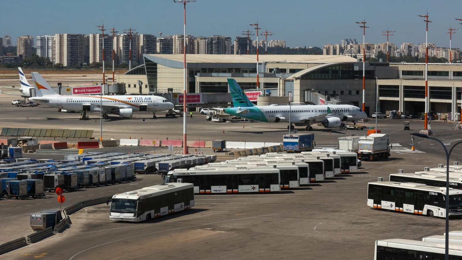 Israelienii, nemulţumiţi de prezenţa avioanelor americane care îi apără - Întârzieri pe aeoportul Ben Gurion