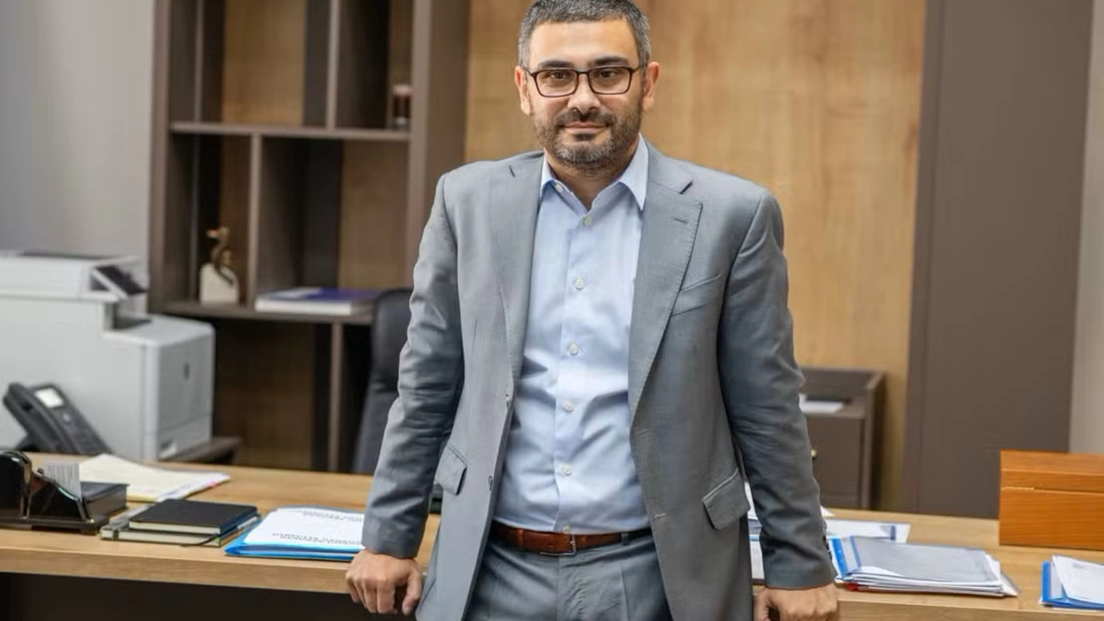 Fostul ministru al Muncii dă cărțile pe față: cu cine ar bea o bere și cu cine nu și-ar face niciodată un selfie. „O mare dezamăgire”