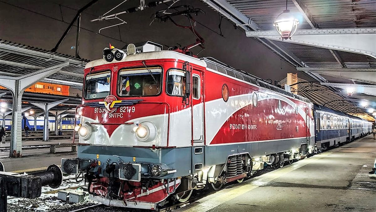 Un clujean cere public demisia șefilor CFR dacă nu rezolvă o problemă de doi lei: „Să spele buda sau să spele putina” Petiția care a lovit direct în CFR