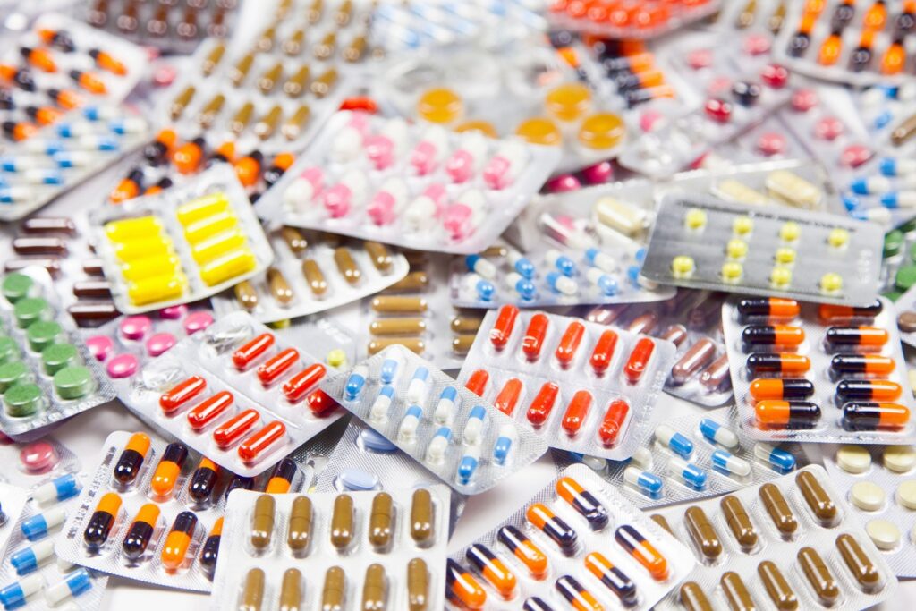 STUDIU Antibioticele nu trebuie luate întotdeauna 7 zile / Curele mai scurte de antibiotice pot fi la fel de eficiente și sigure precum cele mai lungi