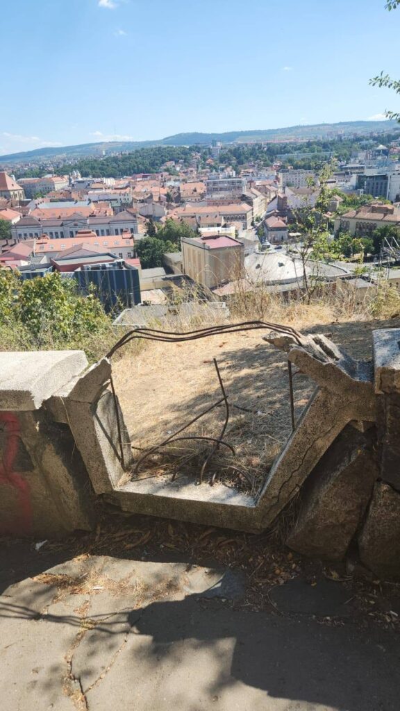 Clujenii îi cer primarului Boc să se ocupe de „Cetățuie”, emblematicul punct de belvedere al orașului, lăsat în paragină