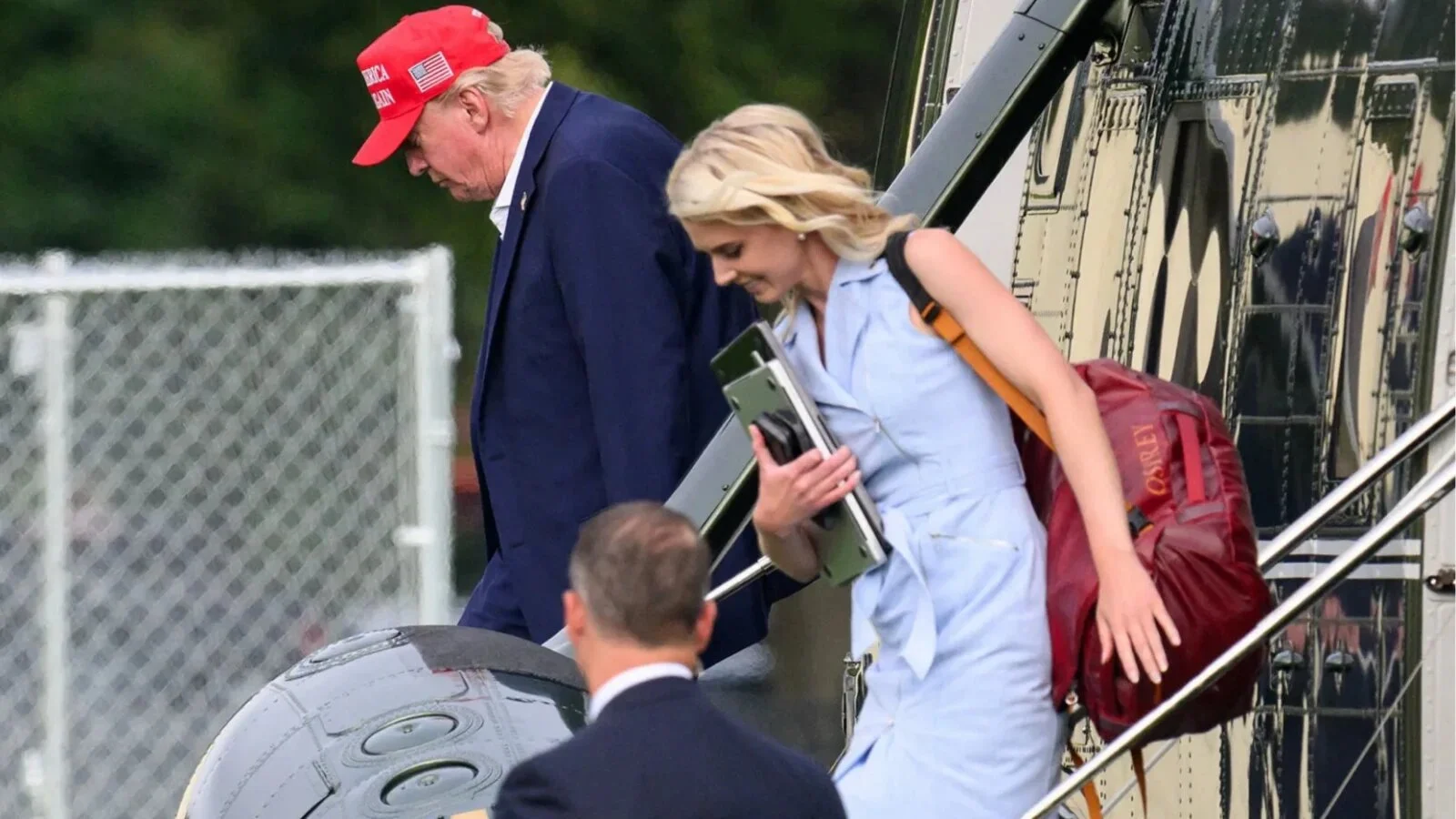 Cine este Natalie Harp, femeia de 35 de ani nedespărțită de Trump