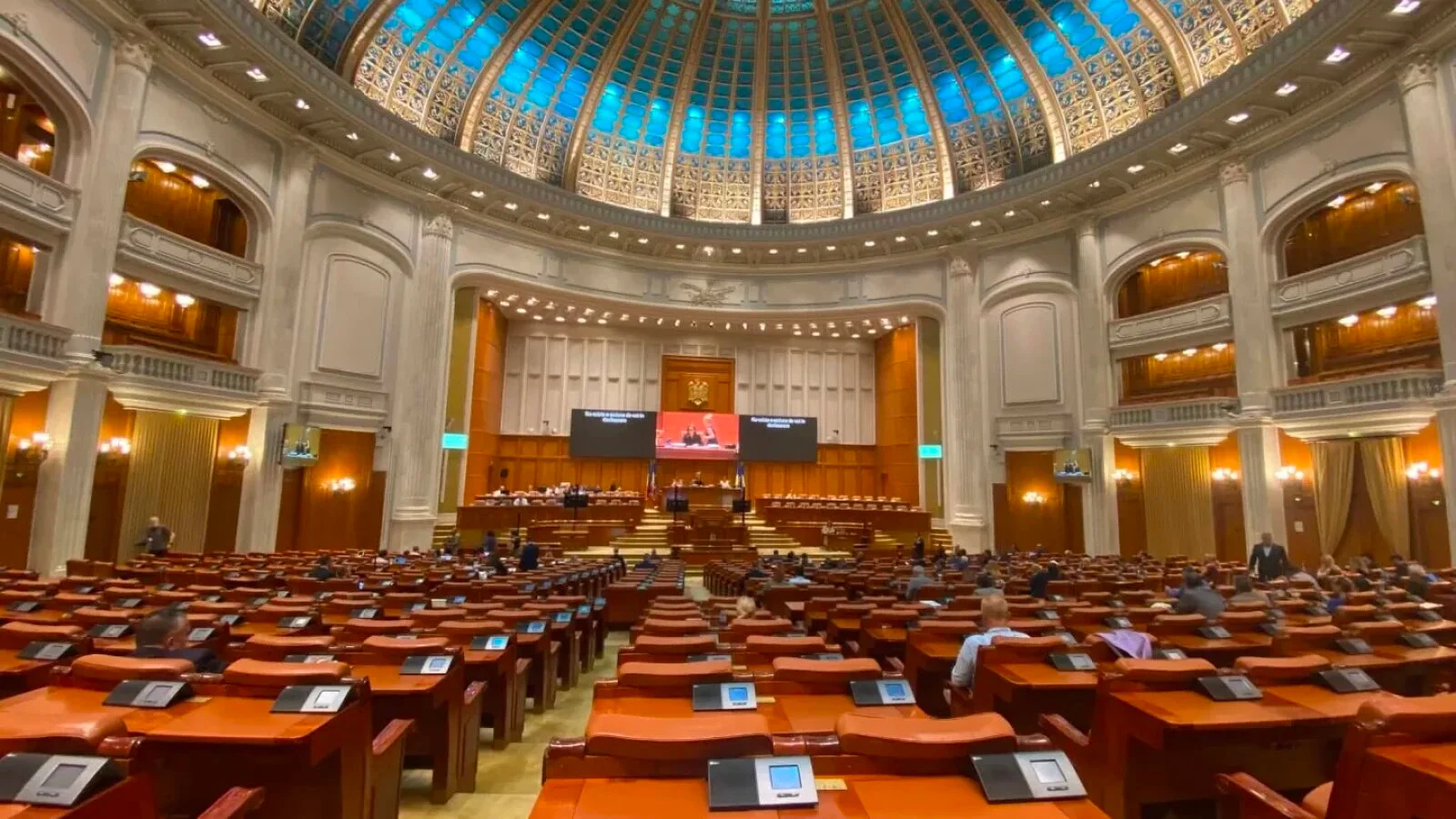 SURSE PSD a purtat 'discuții exploratorii' cu Platforma Conservatoare din PNL! Se conturează o nouă majoritate parlamentară