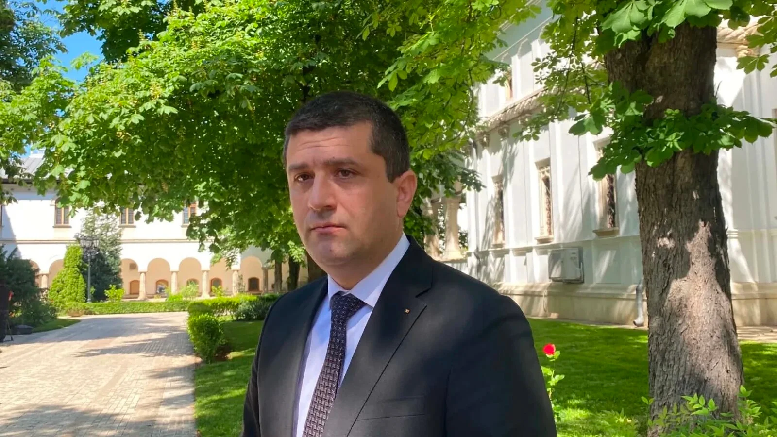 „Anul nu începe în luna august”. Radu Miruță atacă PSD pe două fronturi: Metrorex și CFR